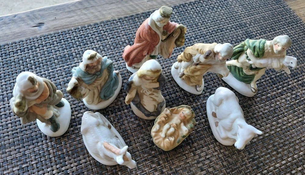 Vintage Ceramic 9 Piece Nativity Set