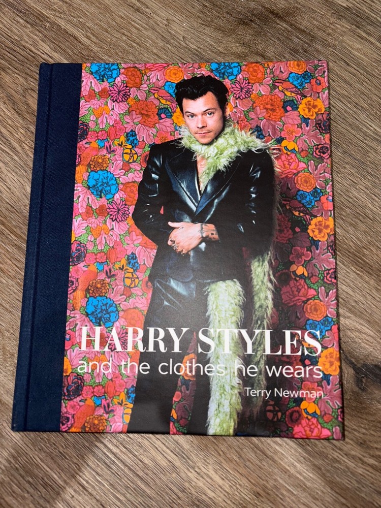 Harry Styles: And the Clothes he Wears - Newman, Terry - Good - hardcover