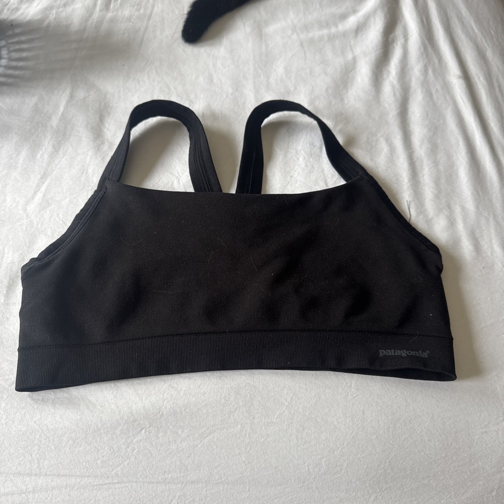Patagonia Black M Sports Bra Pullover Wireless Bra