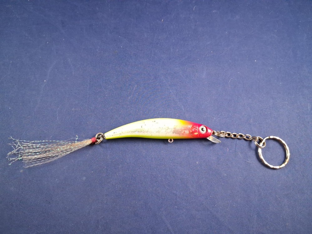 Vintage Fishing Lure MINNOW Keychain Key Ring Hangtag Fob *3