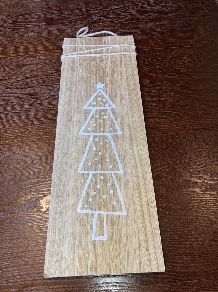 Wooden Christmas Tree Wall Hanging with Twine Farmhouse Holiday Decor-image
