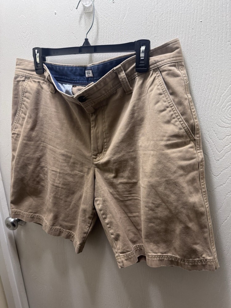 IZOD Men's Classic Khaki Shorts Size 36 100% Cotton Flat Front