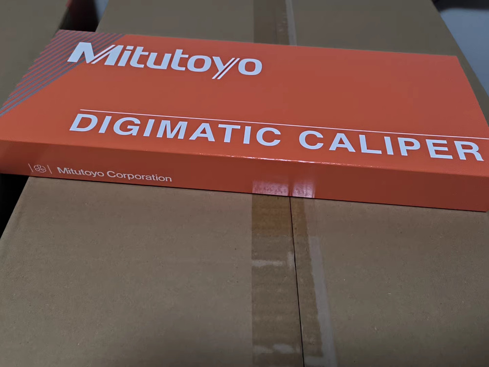 500-193-30  Mitutoyo 300 mm/12 in. absolute numerical digits Vernier caliper