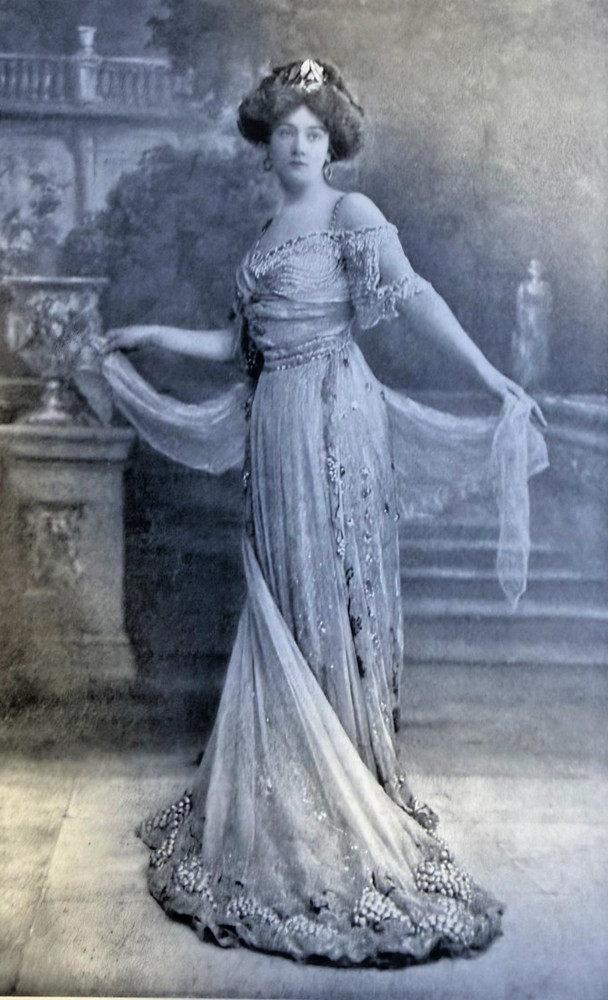 1908 Vintage Magazine Illustration Actress Marguerite Leslie