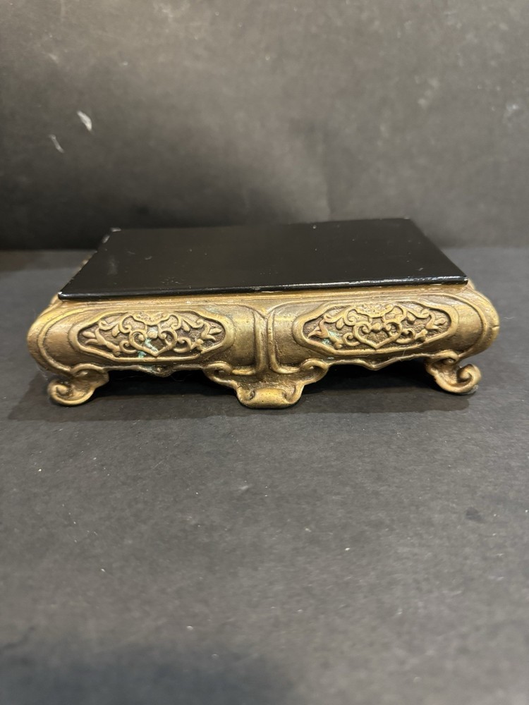 Elegant Small Footed Display Stand for Decor