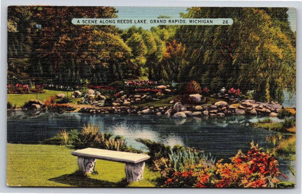 Grand Rapids Michigan~Reeds Lake & Bench~Vintage Linen Postcard