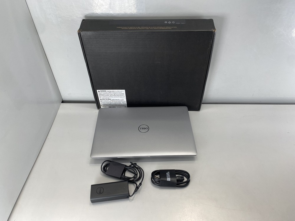 Dell Laptop Latitude 5550 15.6