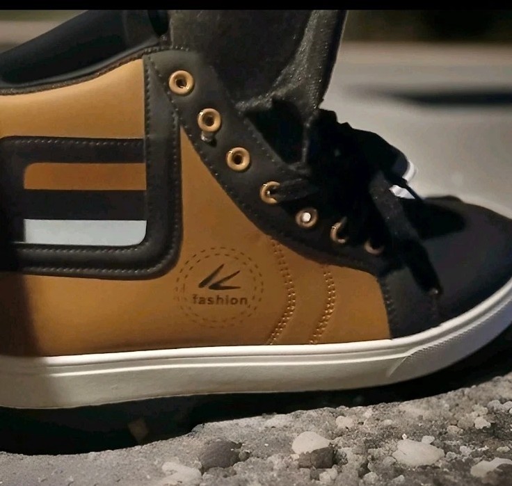 Urban Edge Streetwear Boots – Rugged Style with Everyday Comfort