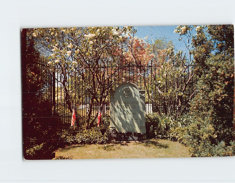 Postcard The Grave of Theodore Roosevelt Long Island Oyster Bay New York USA