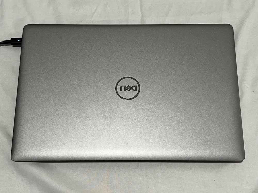Dell Latitude 5550 - Intel Ultra 7 165U - 16GB Ram - 256GB M.2 - Windows 11 Pro
