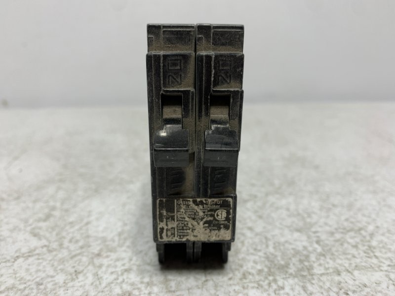 Siemens Q1515 Circuit Breaker 15A 120/240V Tandem