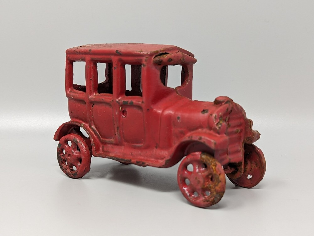 Cast Iron Red Ford Model T Sedan 5.5