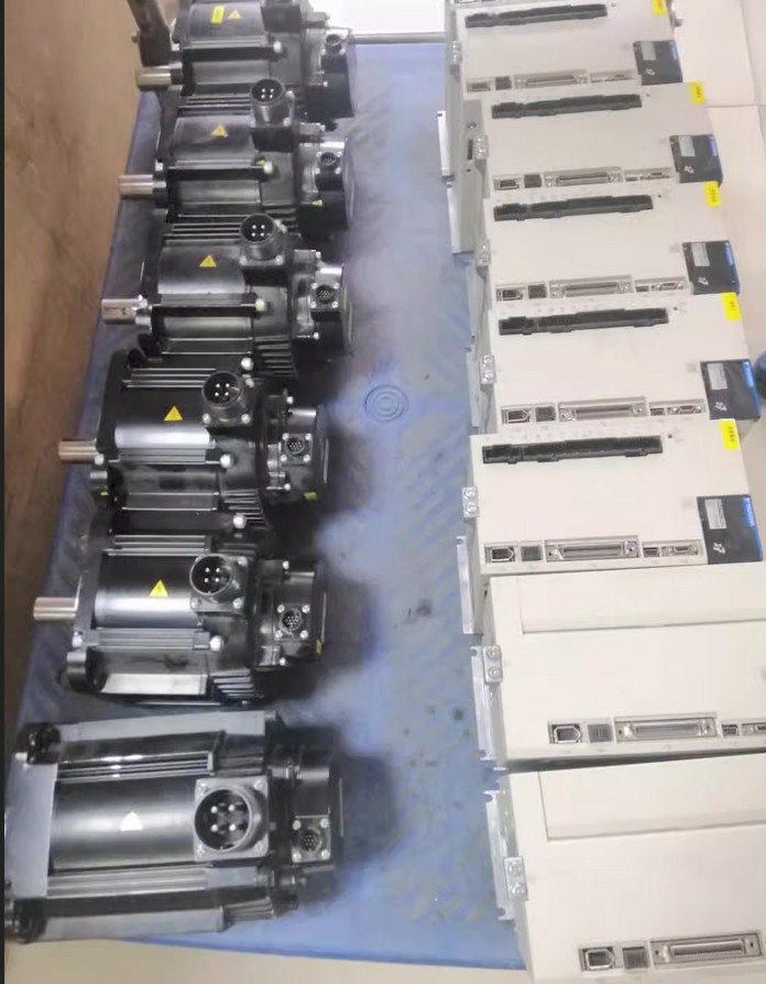 priority express servo motor SGMM-A3C312 refurbished *yt