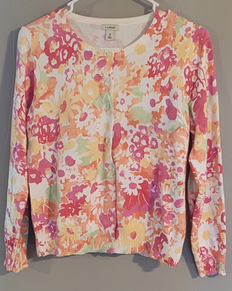 Women's L.L.BEAN button up long-sleeved floral top size Medium