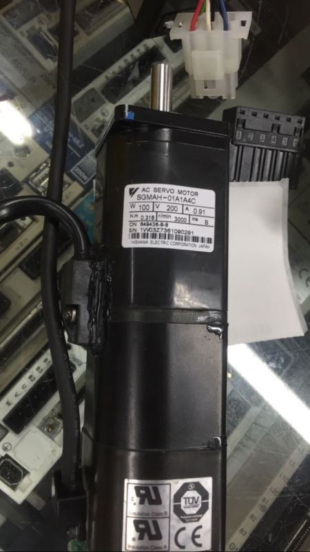 USED SGMAH-01A1A4C via DHL or Fedex fast shipping