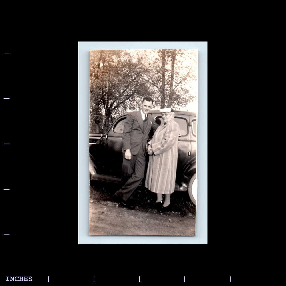 Old Vintage Photo MAN WOMAN STANDING BY CLASSIC CAR
