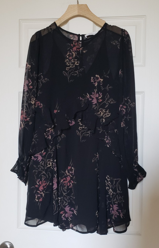 ASTR the Label Women's Black Floral Long Sleeve Chiffon Dress - Size Small - EUC