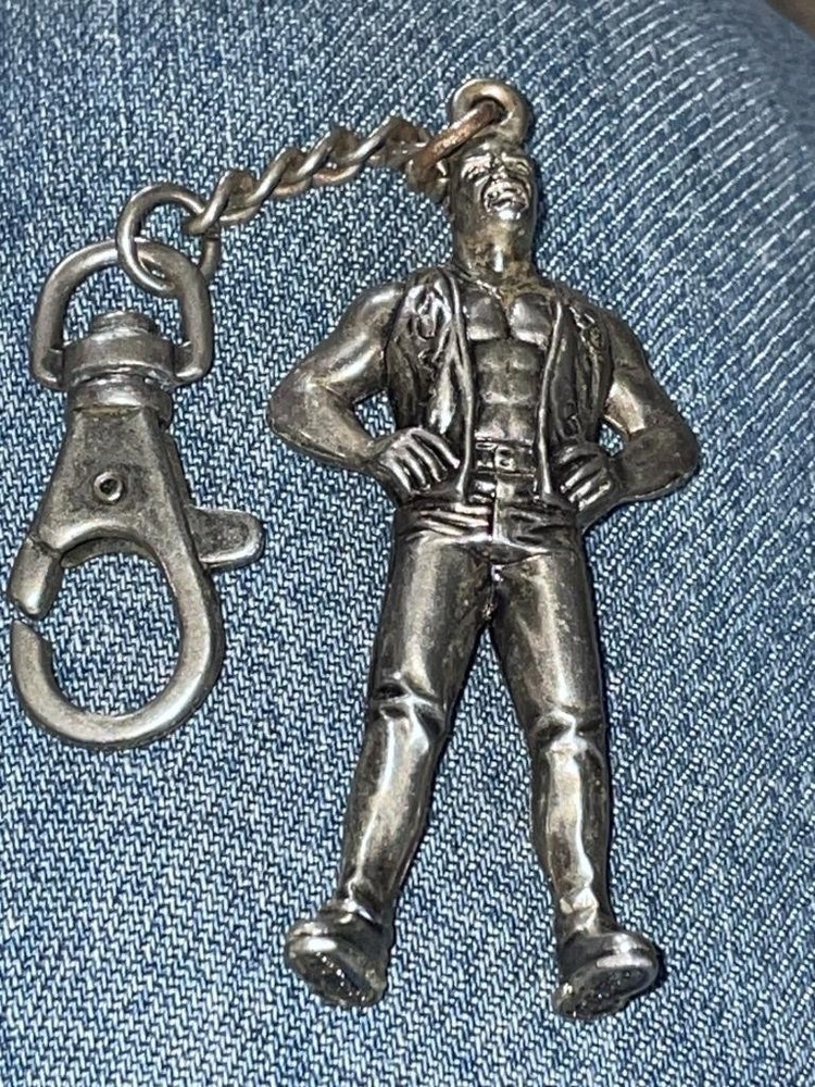 Vintage 1998 WWF WWE Stone Cold Steve Austin Metal Key Chain