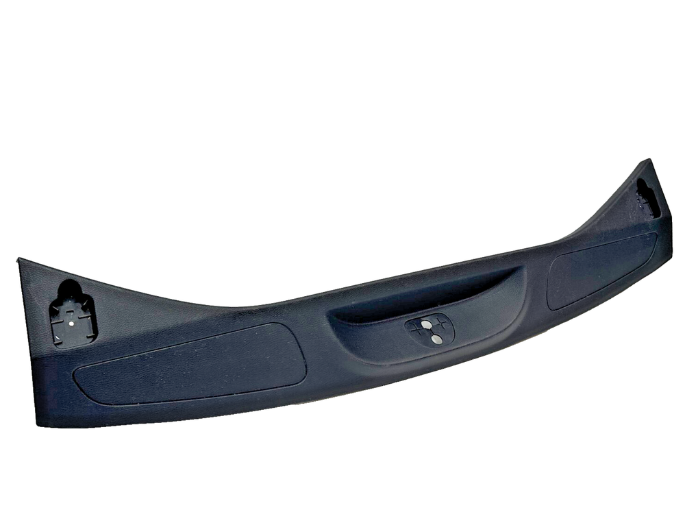 JEEP OEM GRAND CHEROKEE REAR LIFTGATE SILL SCUFF PLATE COVER 2011-2021