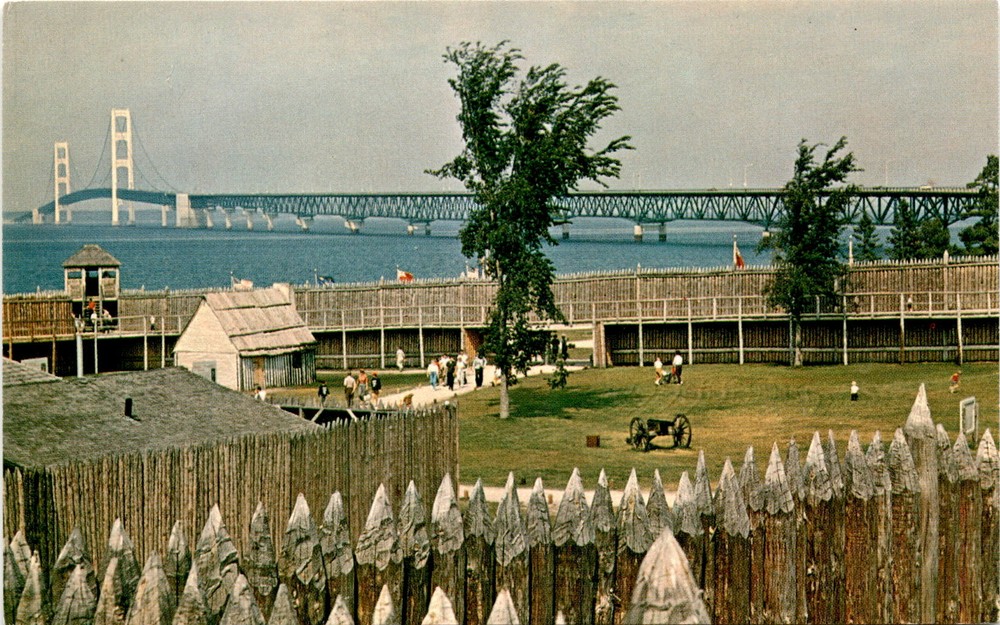 HISTORIC FORT MICHILIMACKINAC, Mackinaw City, Michigan Postcard