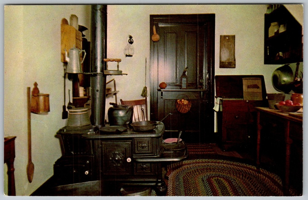 Vtg Postcard Abraham Lincoln Home Kitchen Springfield, IL 1950s