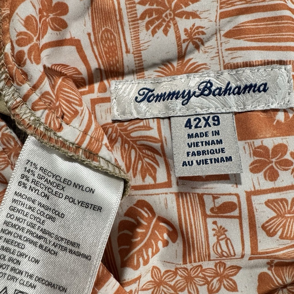 Tommy Bahama Golf Shorts Mens Size 42 Tan Khaki 9” Inseam EUC