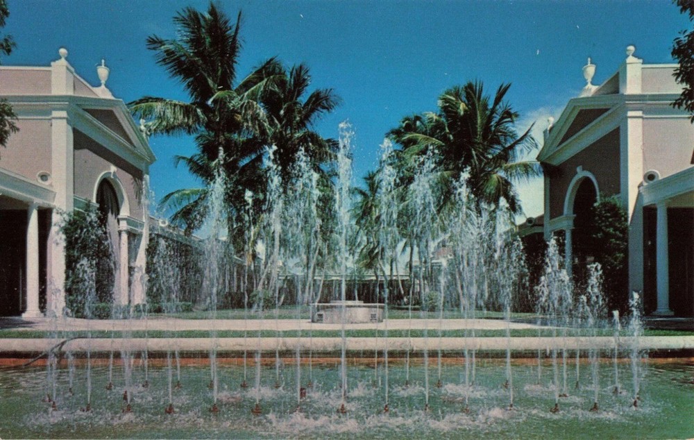 Beautiful Royal Poinciana Plaza - Palm Beach Florida FL - Postcard