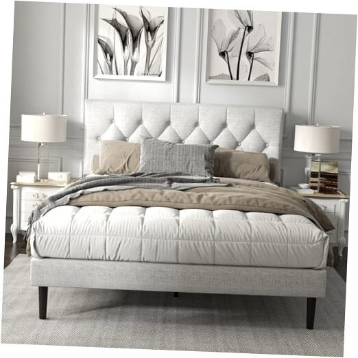 Queen Upholstered Platform Bed with Button Tufting in Light Grey