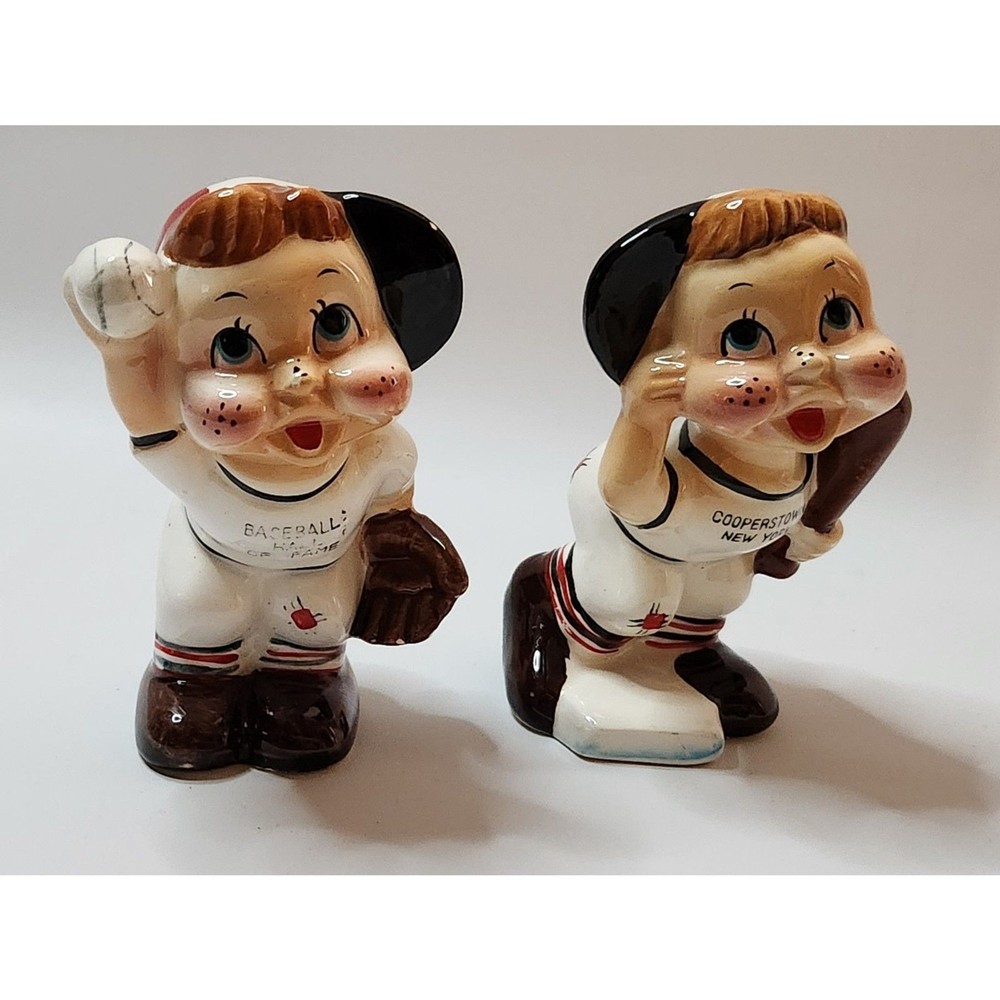 Cooperstown NY Baseball Hall Kids Salt & Pepper Shaker Set Ceramic Vintage‑Style