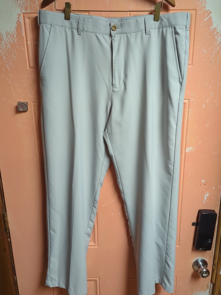Izod Chino Golf Pants Men Size 38x32 Gray Stretch Flat Front Straight Leg Casual