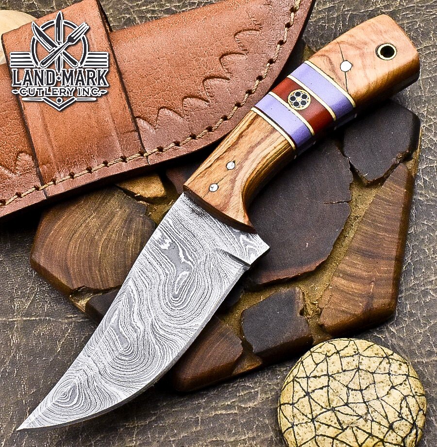 Damascus Steel Hunting Skinner Knife with Resin Olive Wood Handle  