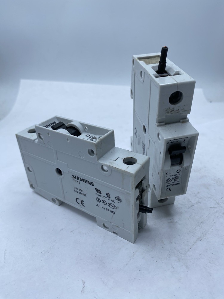 Lot Of 2 Siemens 5SX2 Circuit Breaker 1 Pole 230/400V IEC 898