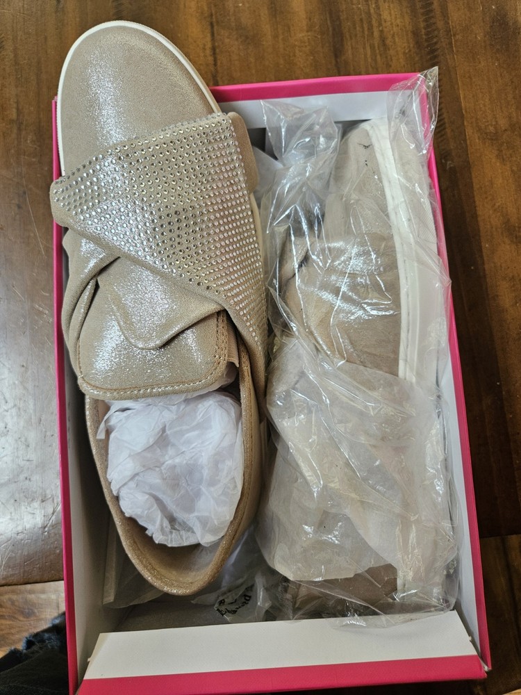 Studded Slip-On Shoes Vince Camuto Barita Platino Suede Leather Size 12 M NEW