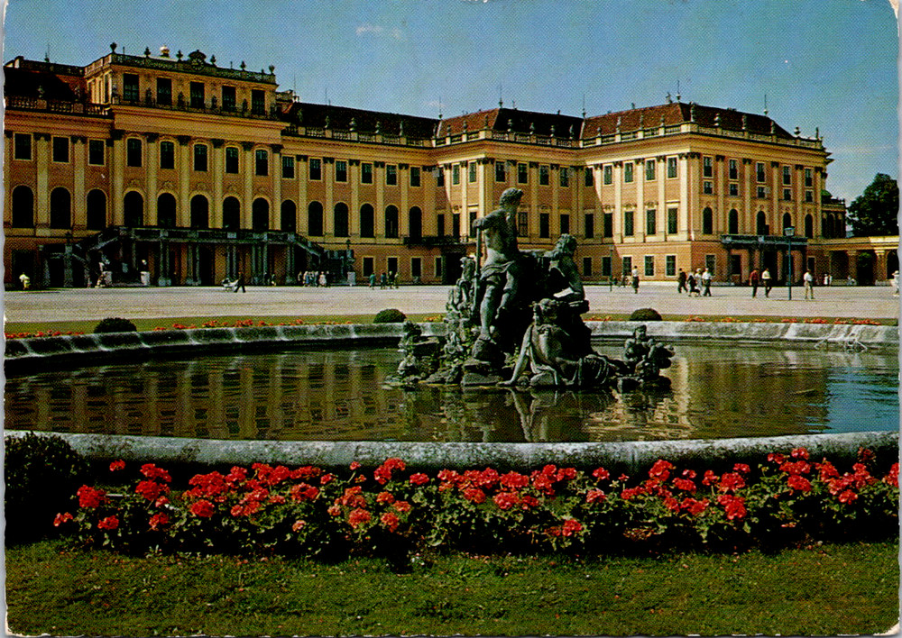Vintage Postcard Vienna Austria Schönbrunn Palace Fountain Garden View