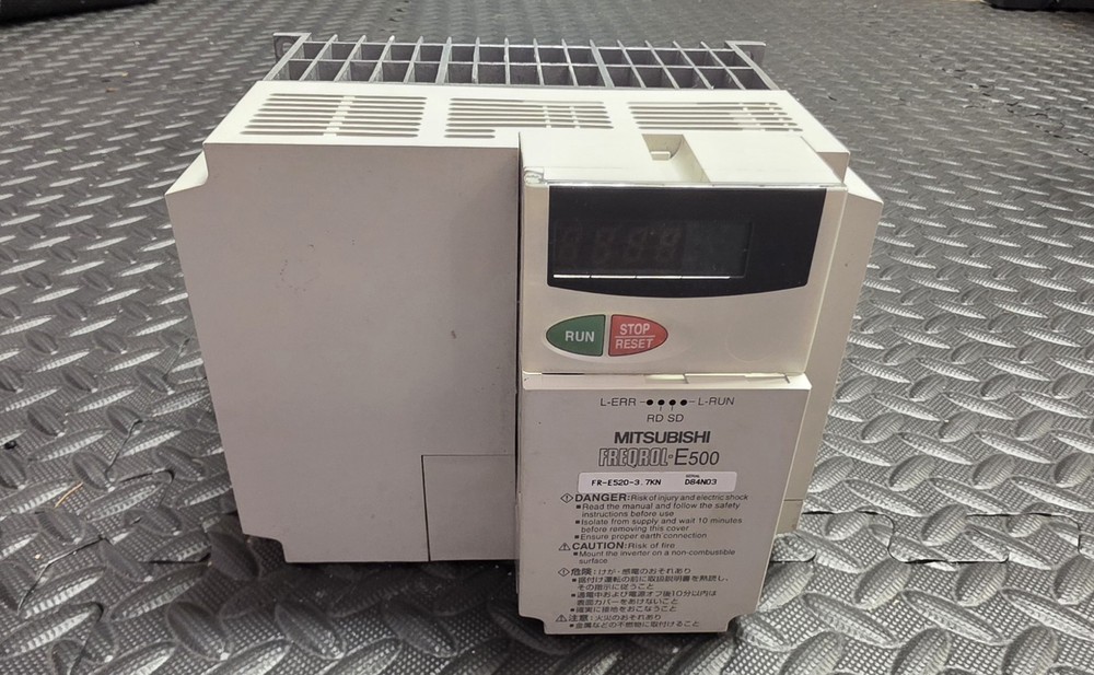 MITSUBISHI FR-E520-3.7KN / FRE52037KN (USED)