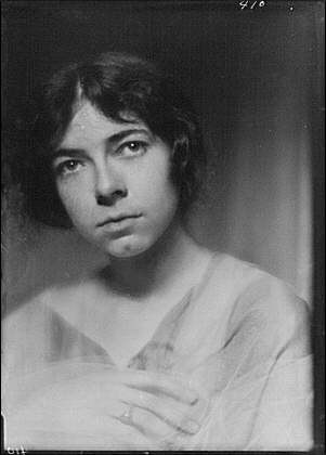 Photo:Velie,WL,Mrs,portrait photograph,women,dress,b,Arnold Genthe,1913