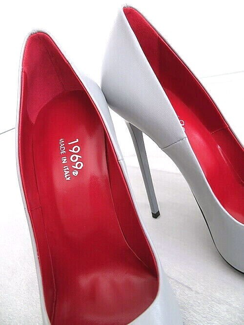 1969 Italian Stiletto Heels Grey Leather Pumps Pigalle Style Size 36