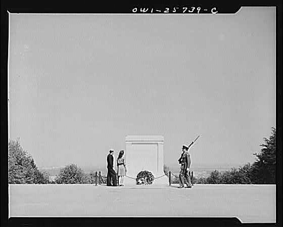 Virginia. Tomb of the Unknown Soldier in Arlington Cemetery, Arlington