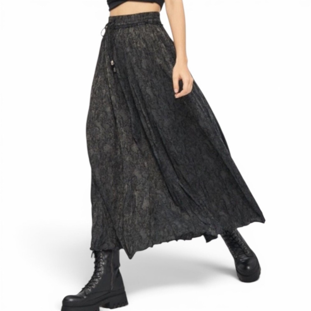 ZARA Black Maxi Skirt XS Textured Floral Boho Goth