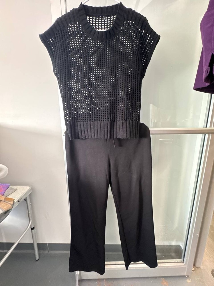 Woman's Potfits & Sets of Knitted t-shirt and Pants, Set of 2, Black, Size M