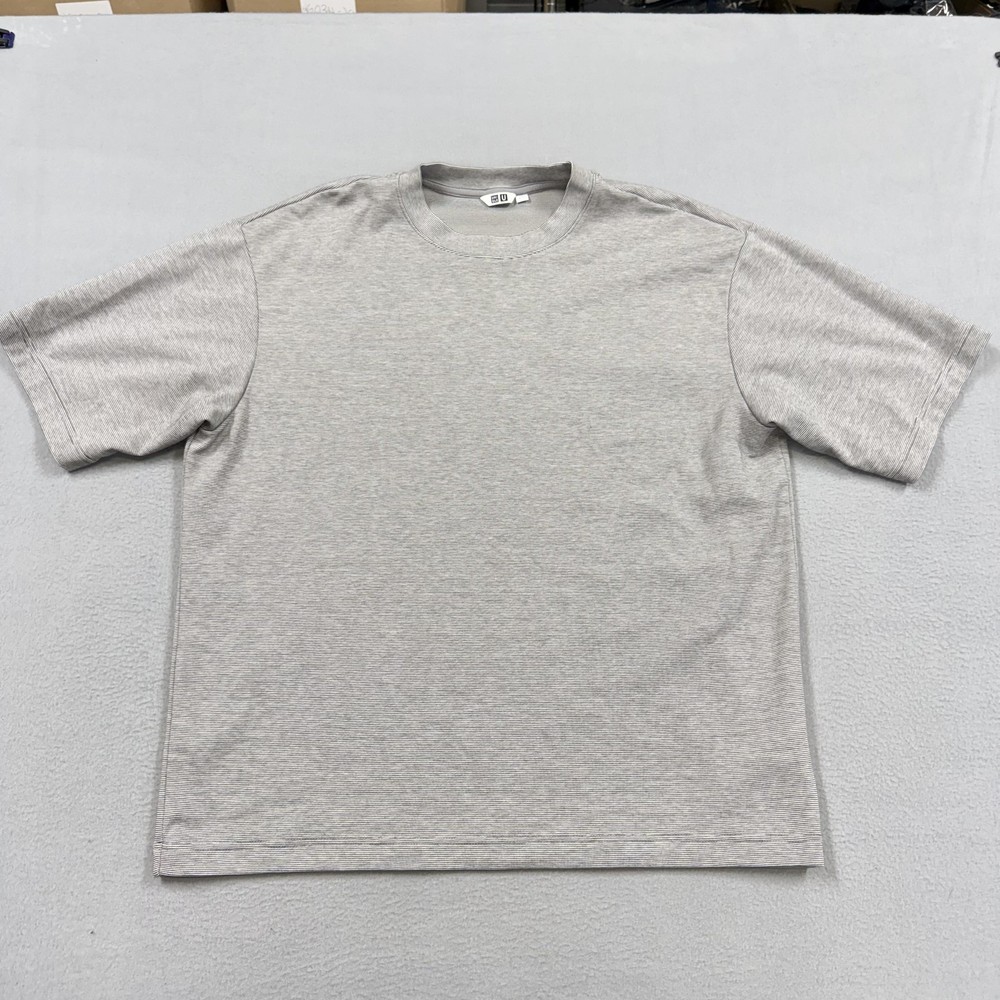 Uniqlo U Shirt Mens XL Gray Micro Stripe Relaxed Fit Crewneck Tee Short Sleeve