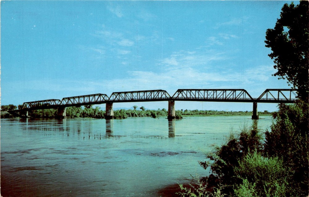 Colorado River Bridge, U. S. Highways 60-70, Blythe, California Postcard