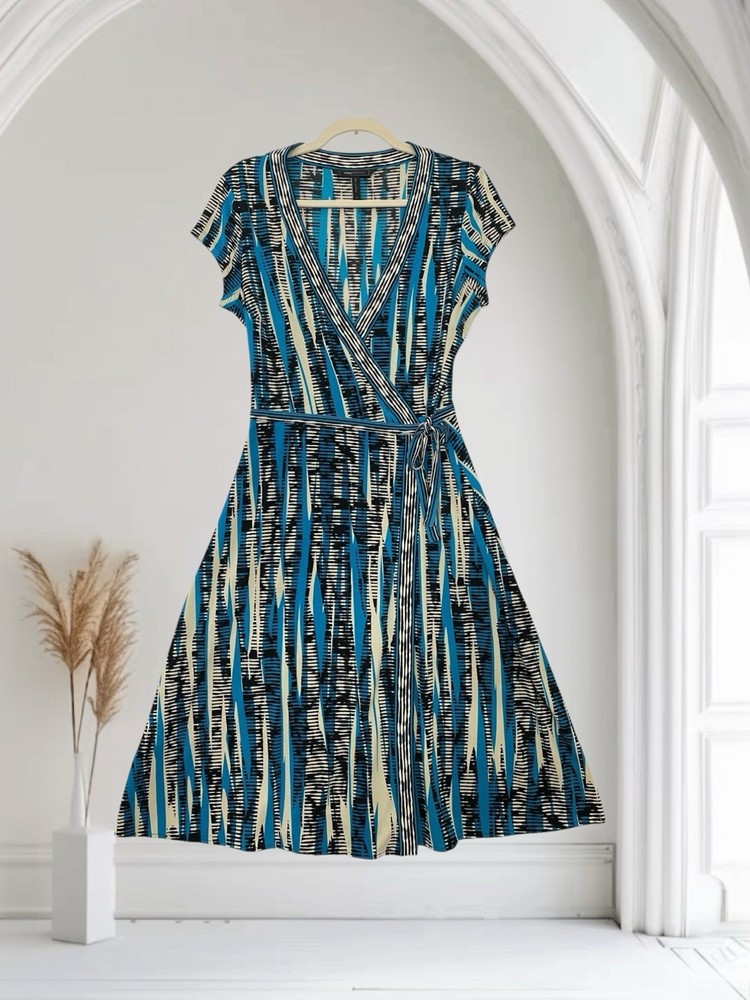BCBGMAXAZRIA Geo Print Wrap Dress Size Medium Y2K Luxe Party Chic $198