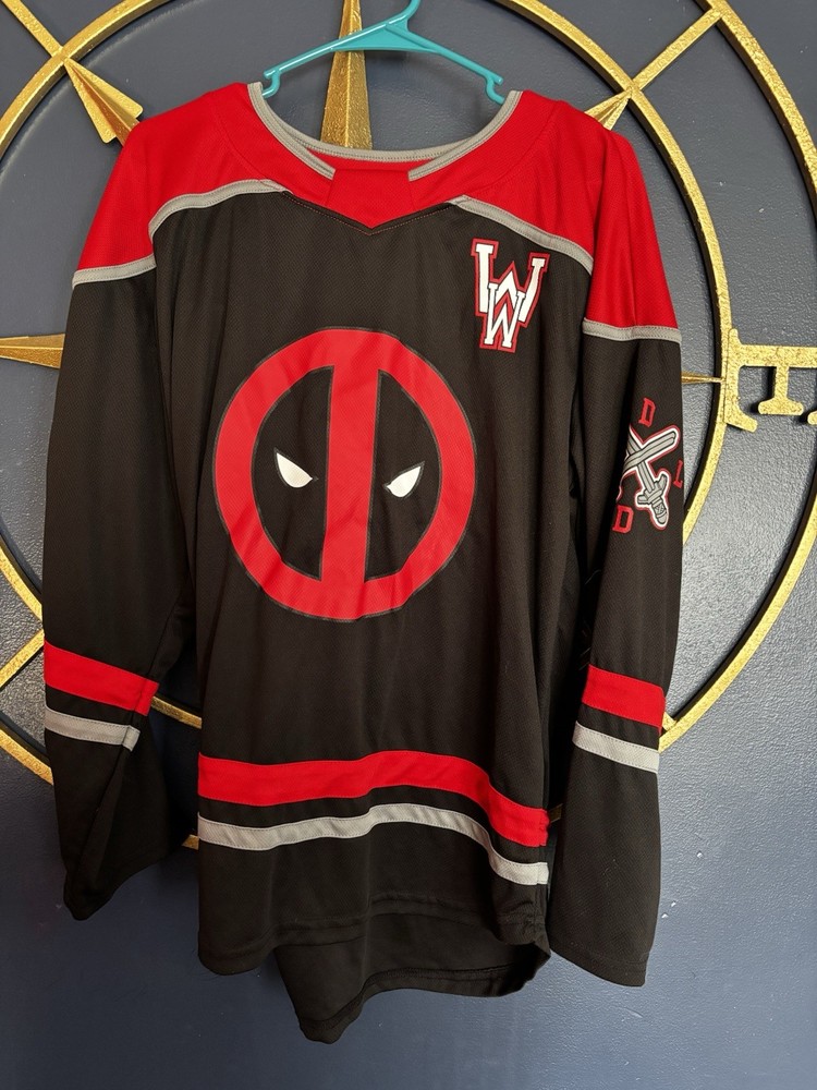 Men's Marvel Deadpool Black Graphic Hockey Jersey Size - M ( 38-40 ) New W/Tag
