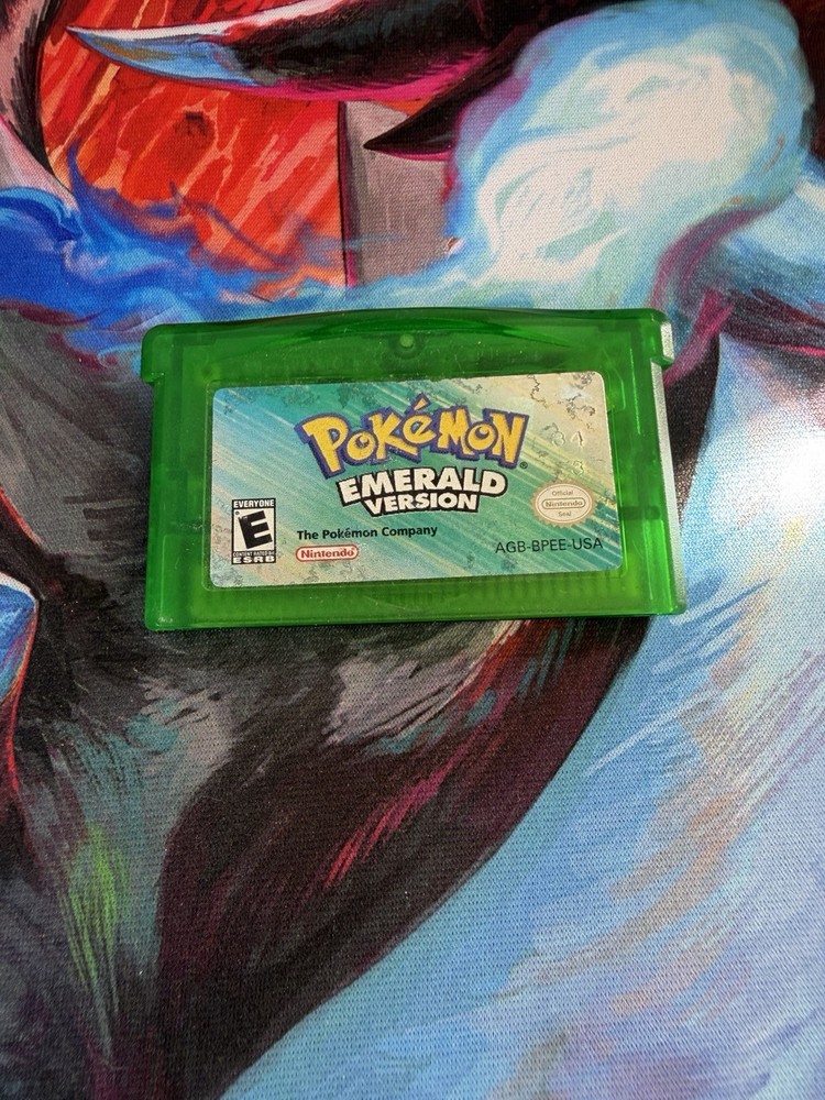 Pokemon Emerald Version Nintendo Game Boy Advance GBA Authentic Cartridge Tested
