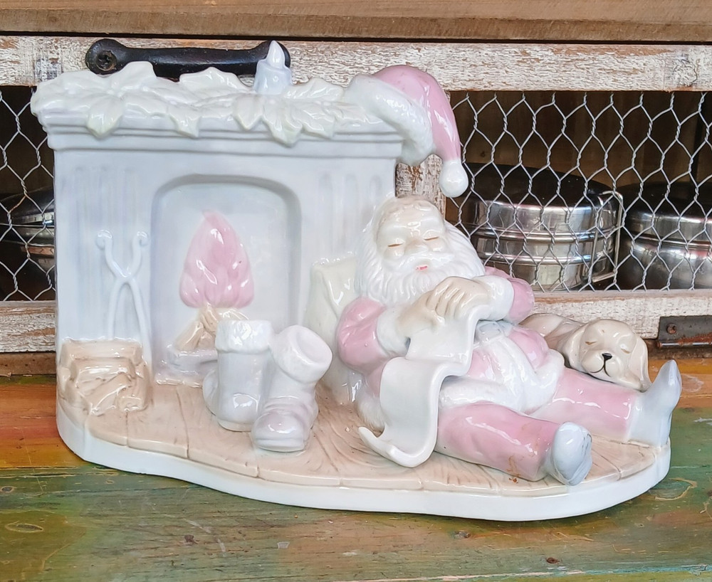 Vtg Kmart Ceramic Santa Claus Fireplacew Dog Pink White Blue Beige Lladro Style