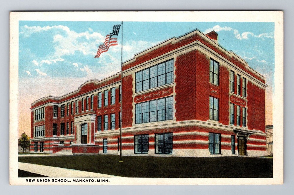Mankato MN-Minnesota, New Union School, Antique, Vintage Souvenir Postcard