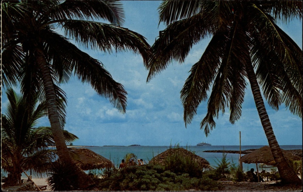 Paradise Beach Nassau Bahamas huts palm trees ~ 1950s-60s vintage postcard