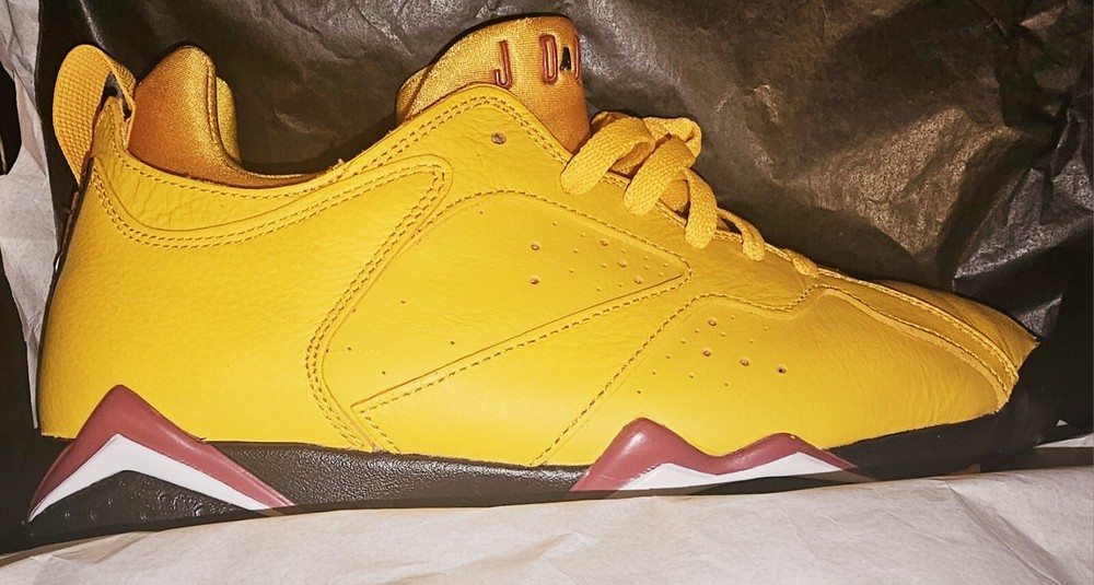 Size 8.5 Air Jordan 7 Retro Low NRG Taxi 2018 Rare Yellow Sneakers