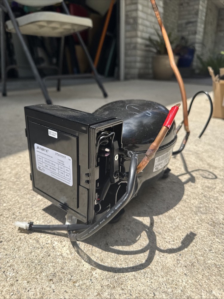 OEM Universal Compressor Fridge Replacement VTH1111Y Frigidaire With Controller